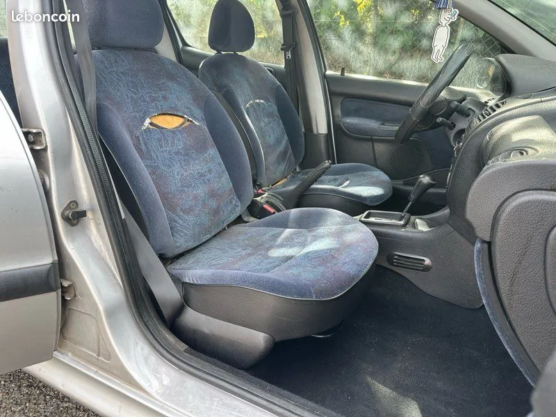 Peugeot 206 1.4 75 ch XR Présence boîte automatique