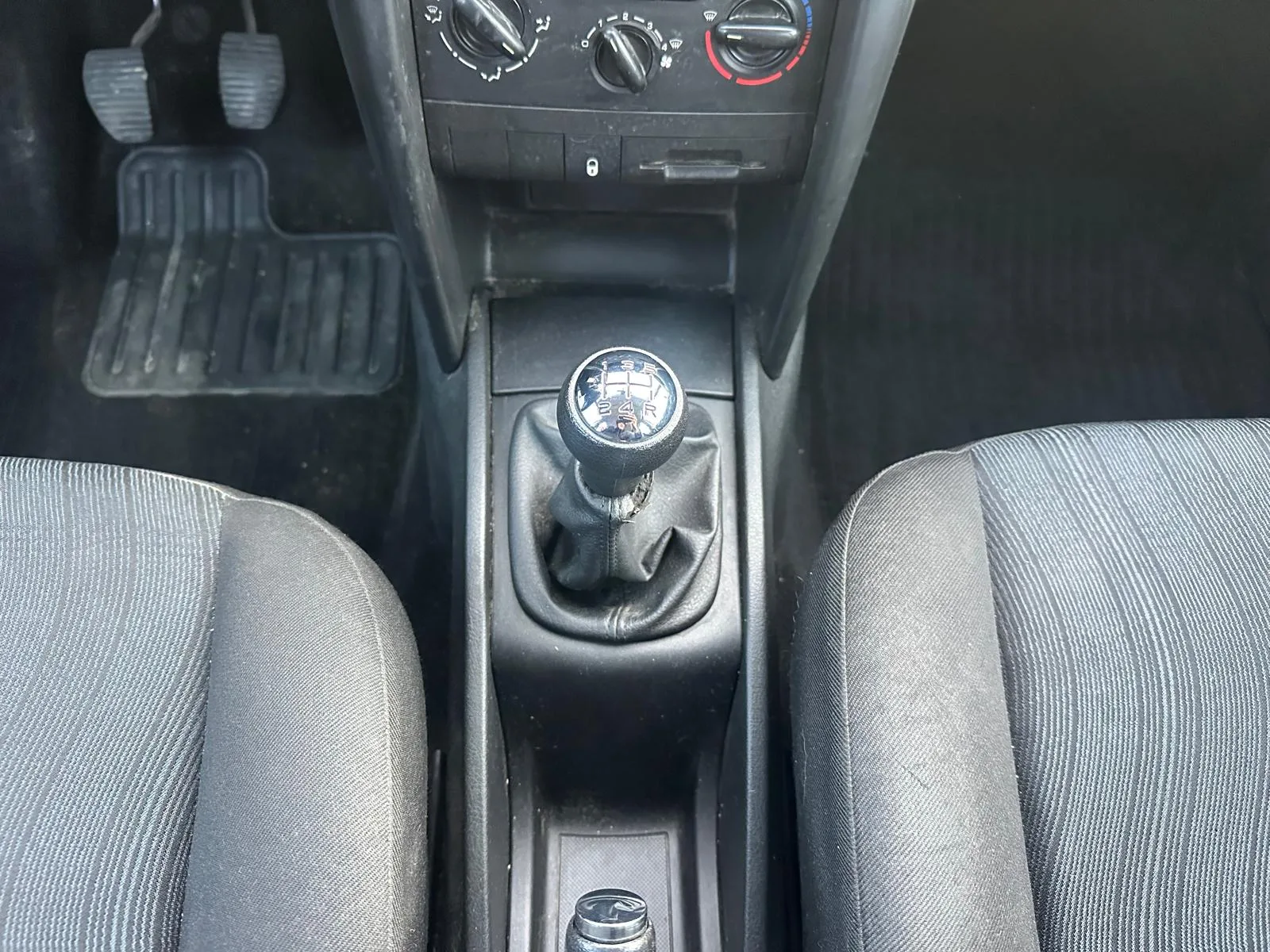 Peugeot 207 1.4 HDi 70 ch Active 5 portes