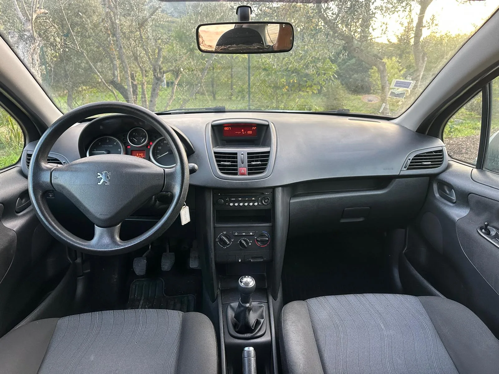 Peugeot 207 1.4 HDi 70 ch Active 5 portes