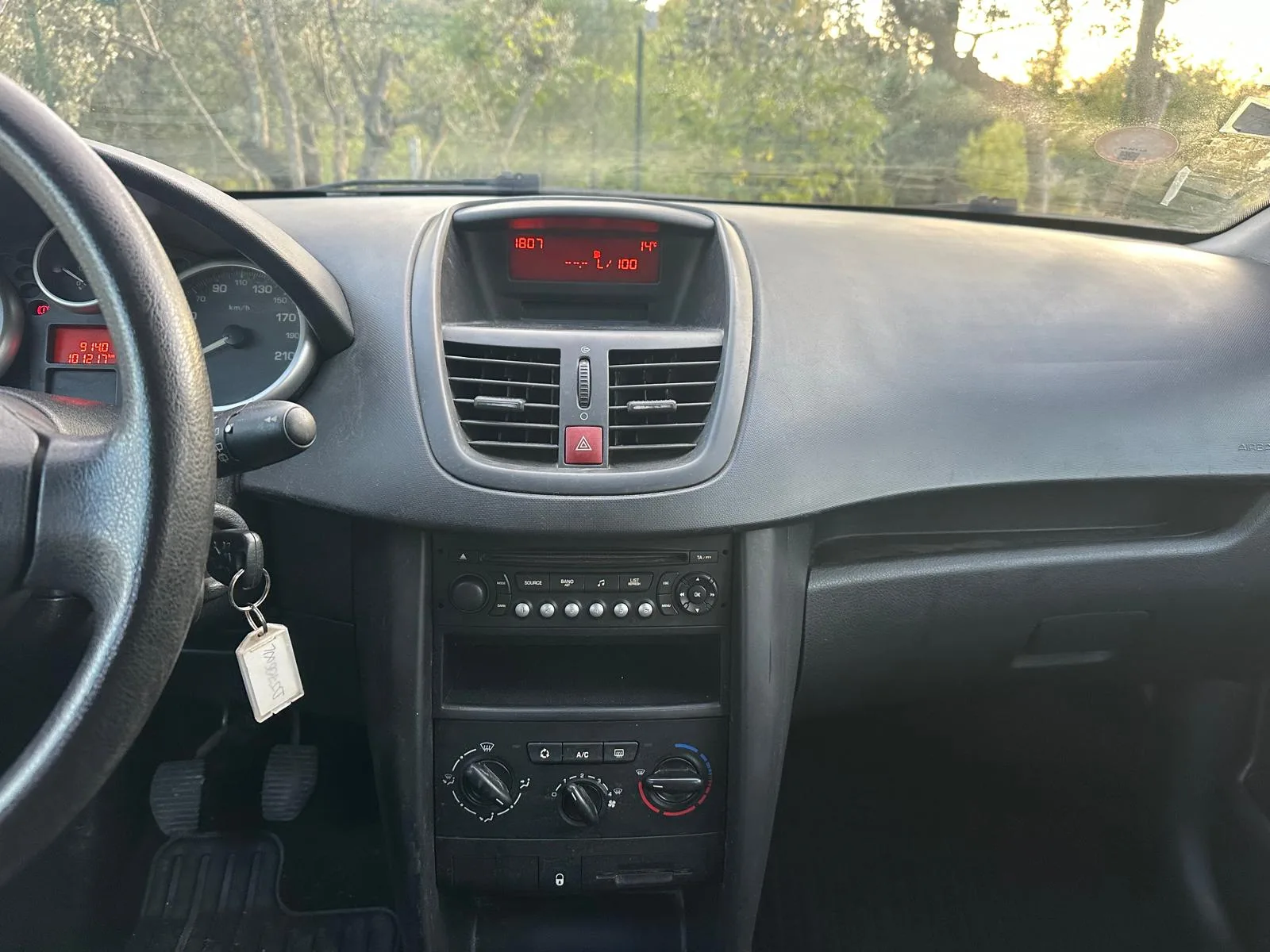 Peugeot 207 1.4 HDi 70 ch Active 5 portes