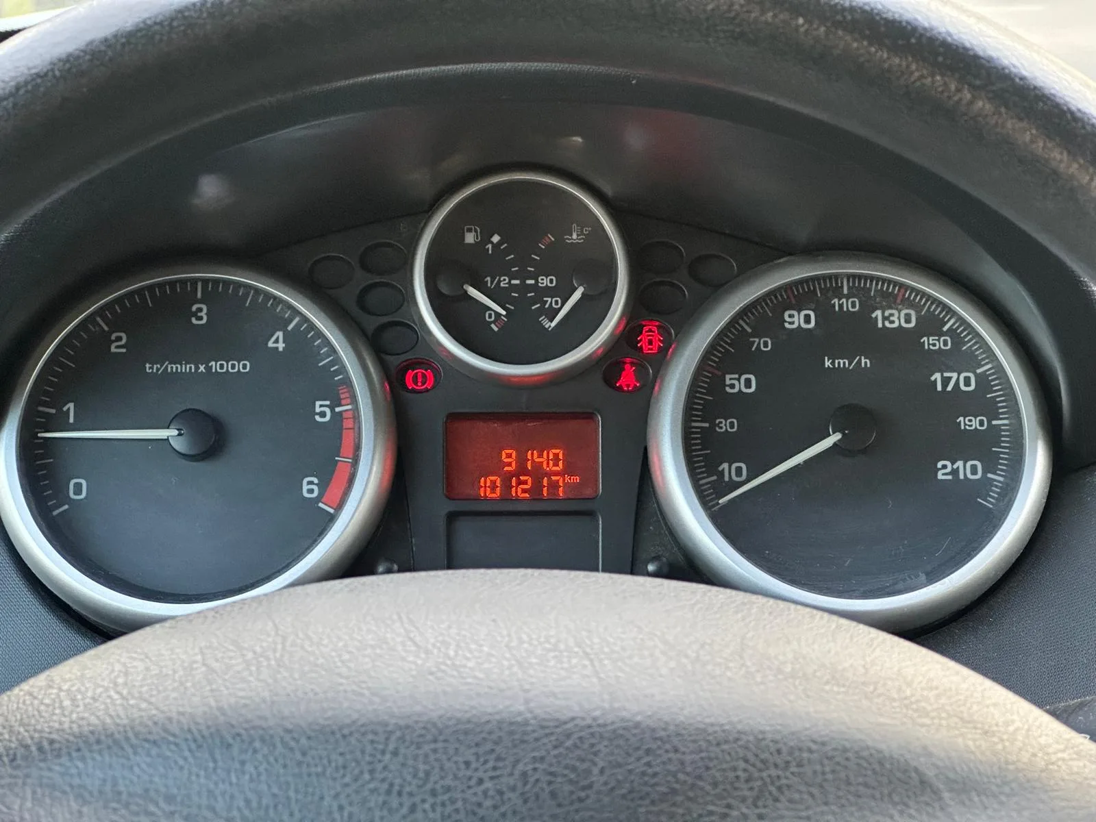 Peugeot 207 1.4 HDi 70 ch Active 5 portes