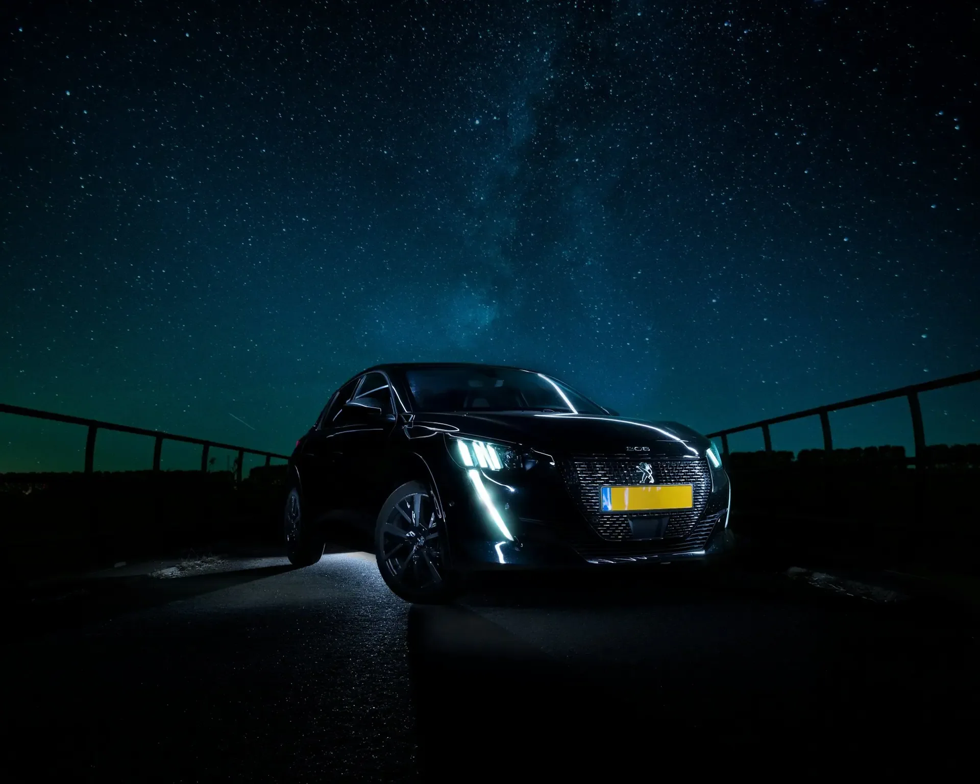 Peugeot 208 Allure II · PureTech 100 — Face avant