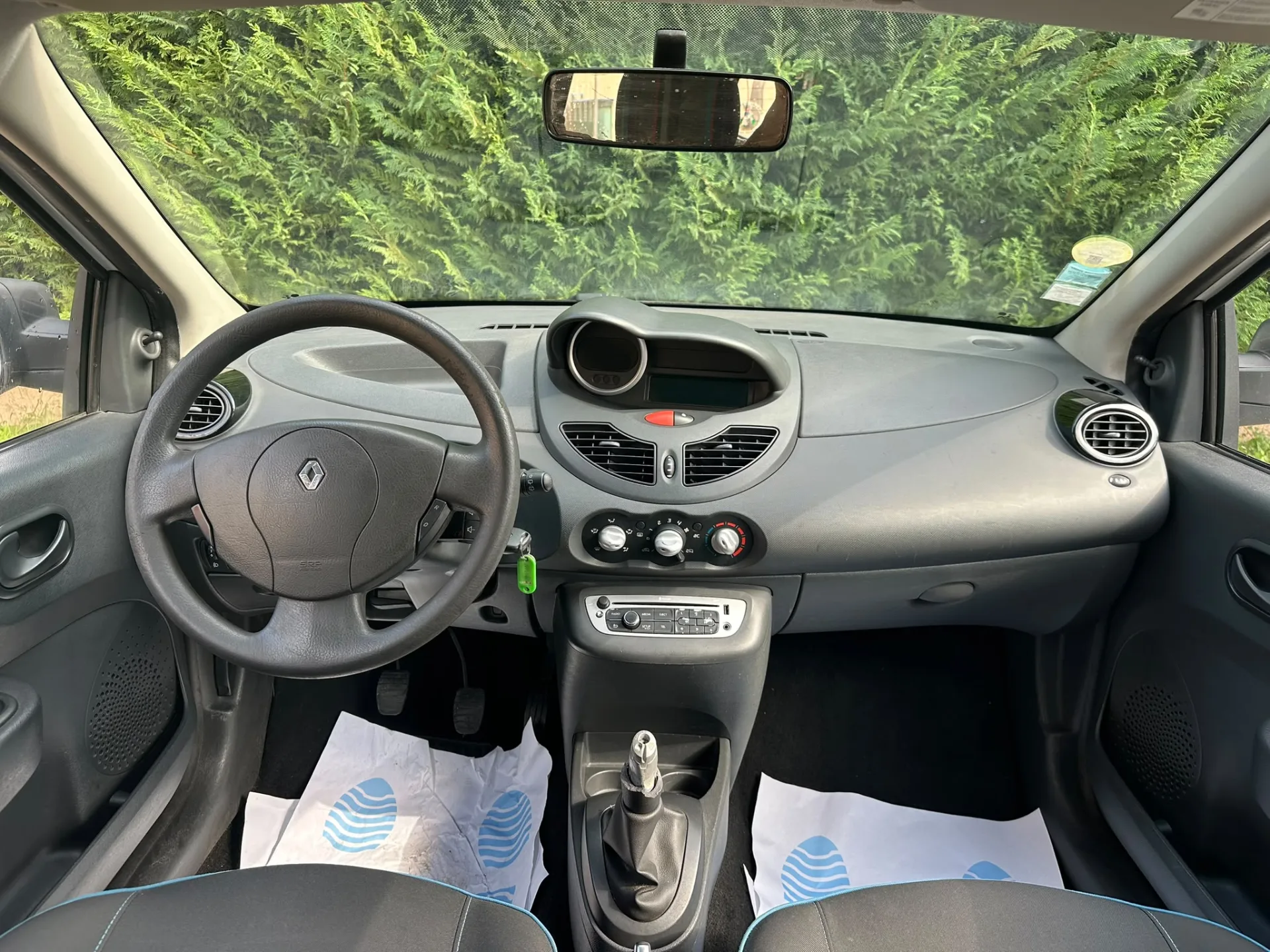 Renault Twingo II phase 2 1.5 dCi 75 ch Authentique